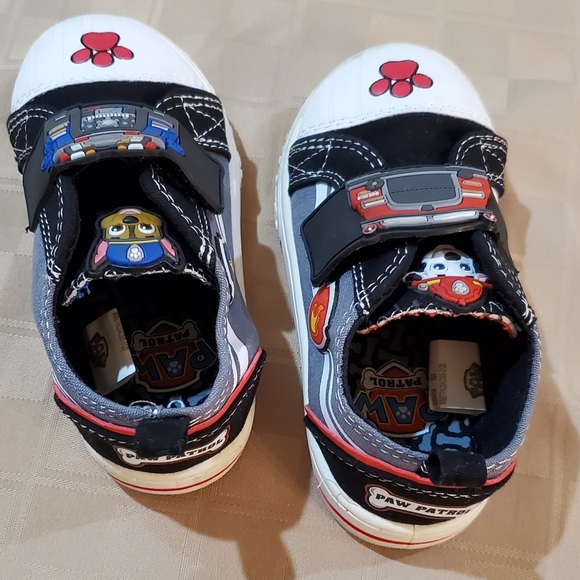 Boy's shoes size 8 - Picture 5 of 6